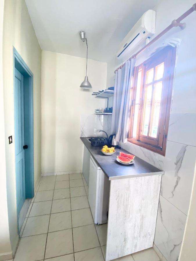 Egli Apartment Stalos Exterior photo